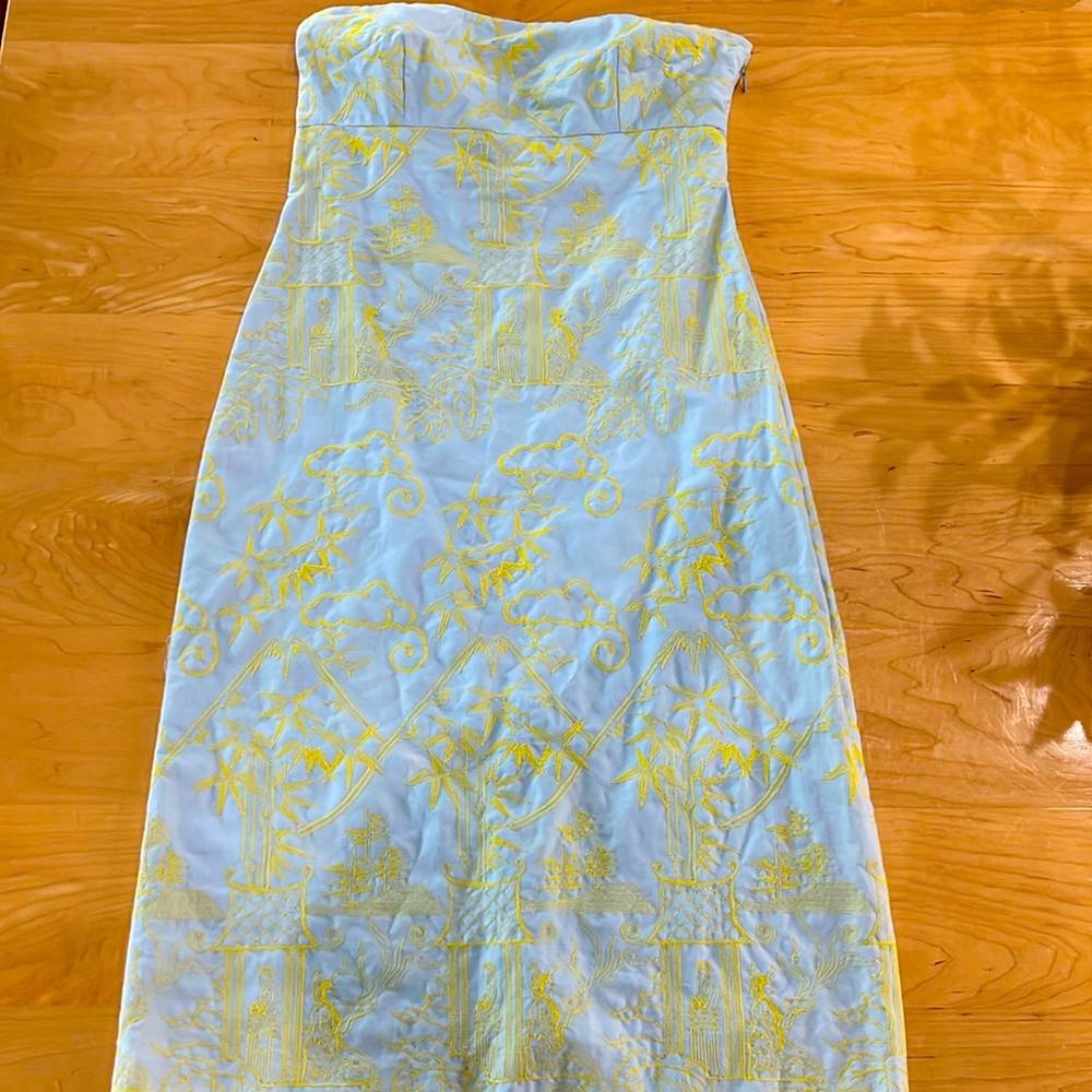 Tocca size 10 strapless shift dress